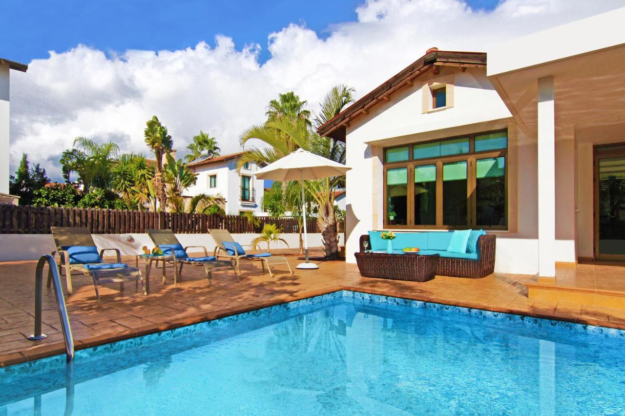 Villa Merry Айя-Напа Экстерьер фото